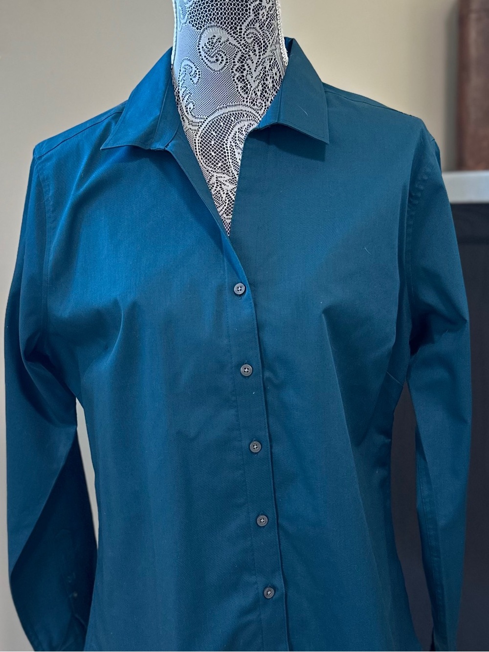 Red House reining cowhorse horseshow shirt Classic Teal Button-Up - Women's L